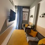 4-bedroom With Skyline Balcony - Sleeps 8