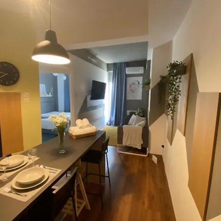 4-bedroom With Skyline Balcony - Sleeps 8