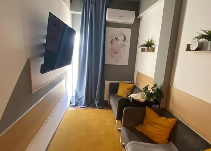 4-bedroom With Skyline Balcony - Sleeps 8
